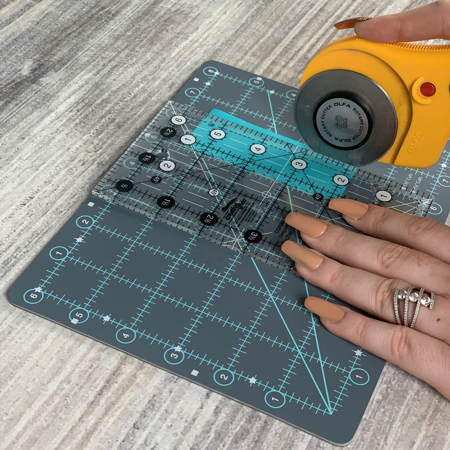 Creative Grids Cutting Mat 6in x 8in